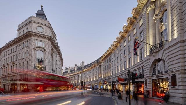 Spacious En Room, Opposite Of Tube Station, 5 Minutes From Oxford Street Casa de hóspedes